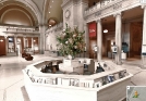 http://7.mshcdn.com/wp-content/gallery/10-behind-the-scenes-facts-about-google-maps/google-maps-met-museum.jpg